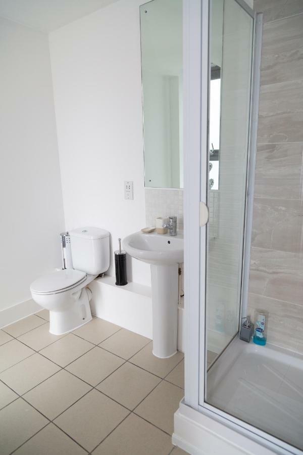 Serviced In Centre - Free Parking - Balcony - By Happy Days Liverpool