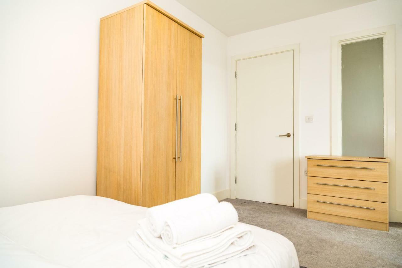 Serviced In Centre - Free Parking - Balcony - By Happy Days * Liverpool