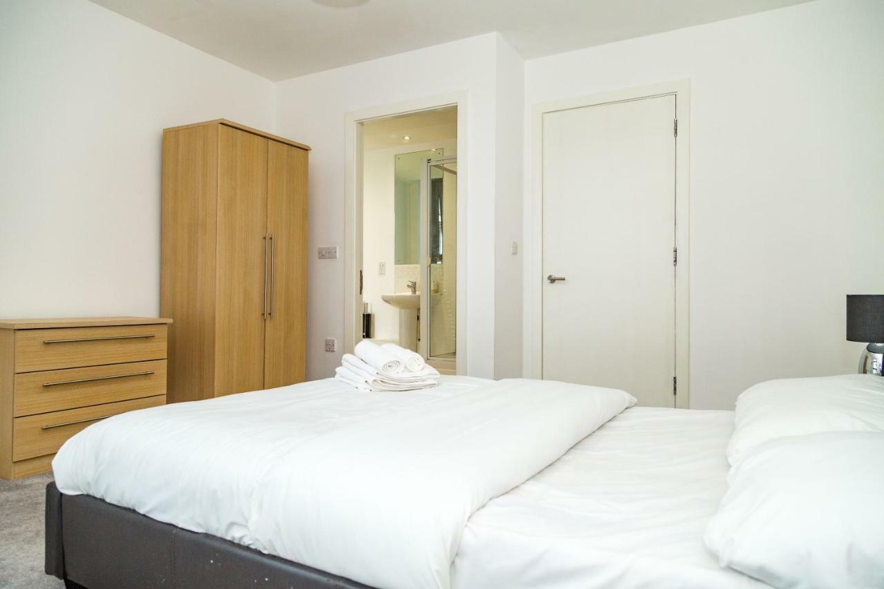 Serviced In Centre - Free Parking - Balcony - By Happy Days * Liverpool